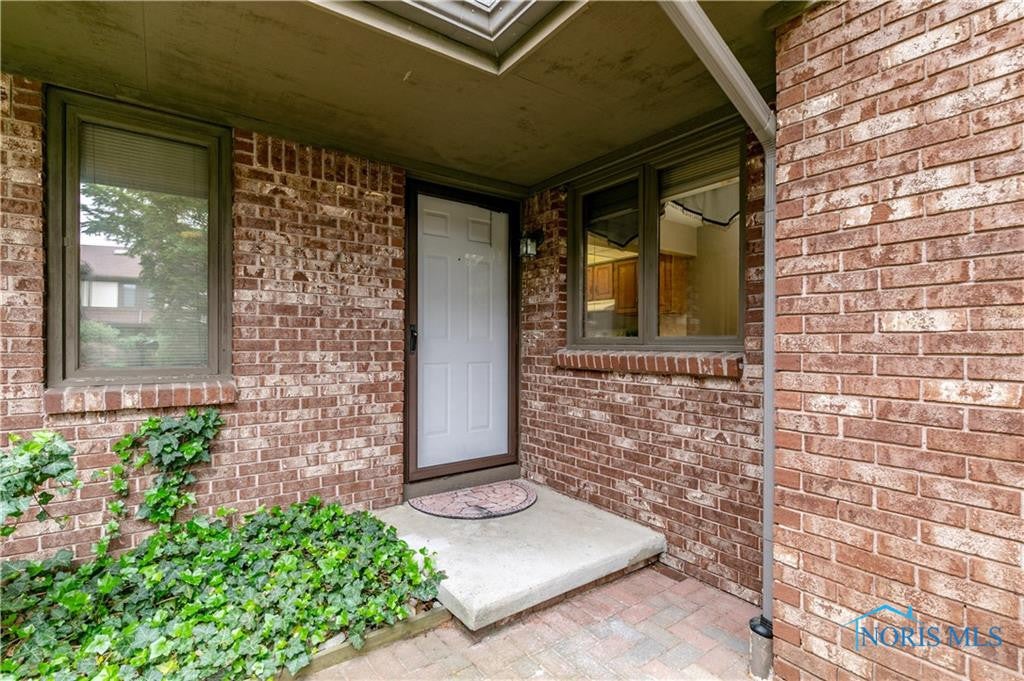 1204 Hidden Ridge Road Toledo, OH 43615 - Photo 4 of 23 Gallery Image 4