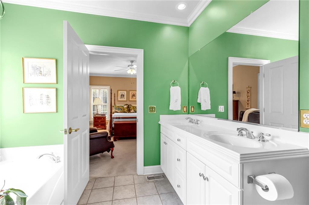 2366 Addison Boulevard High Point, NC 27262 - Photo 29 of 43 Gallery Image 29
