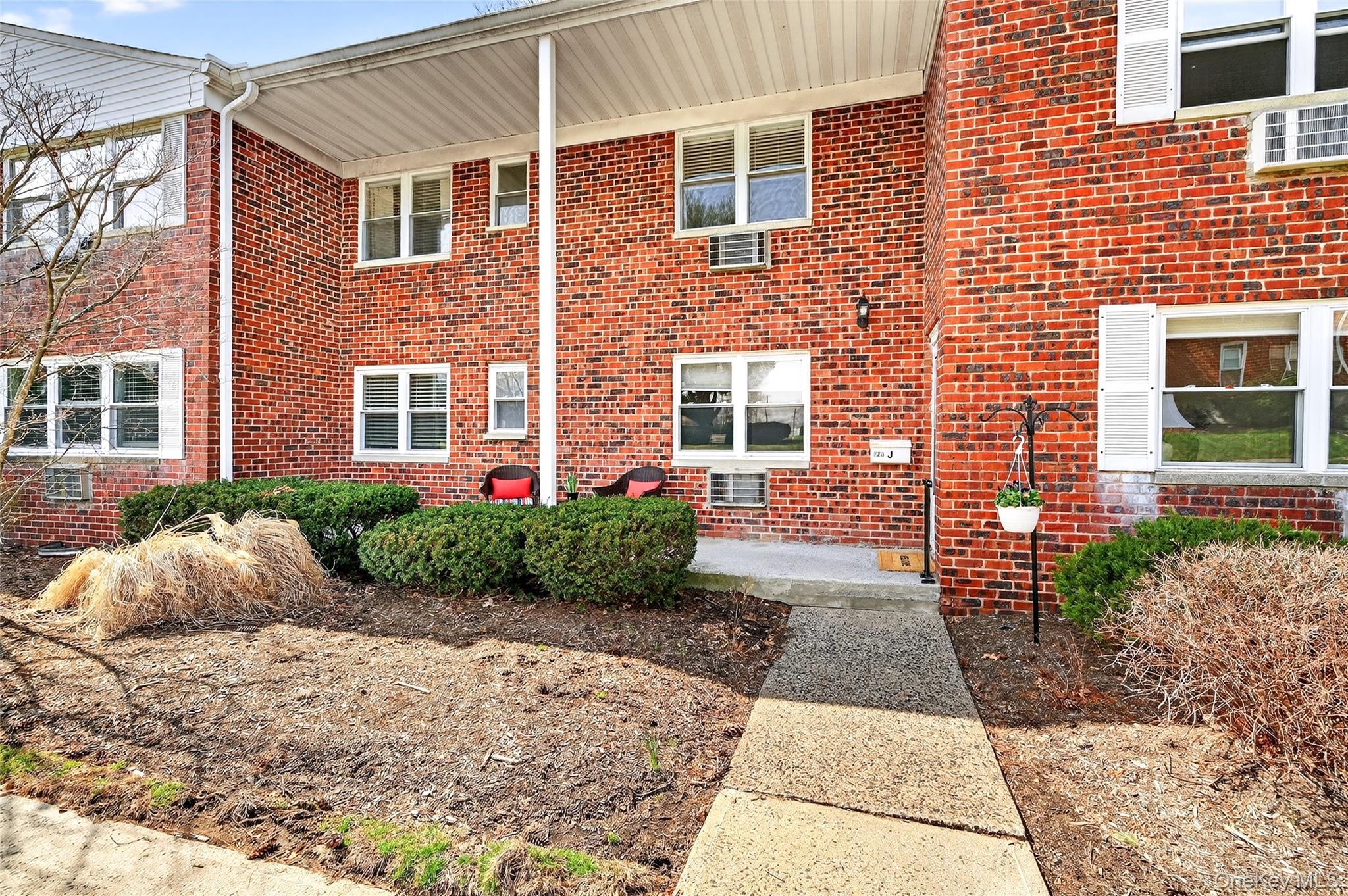 225 North Middletown Road, Unit J Pearl River, NY 10965 - Photo 1 of 1