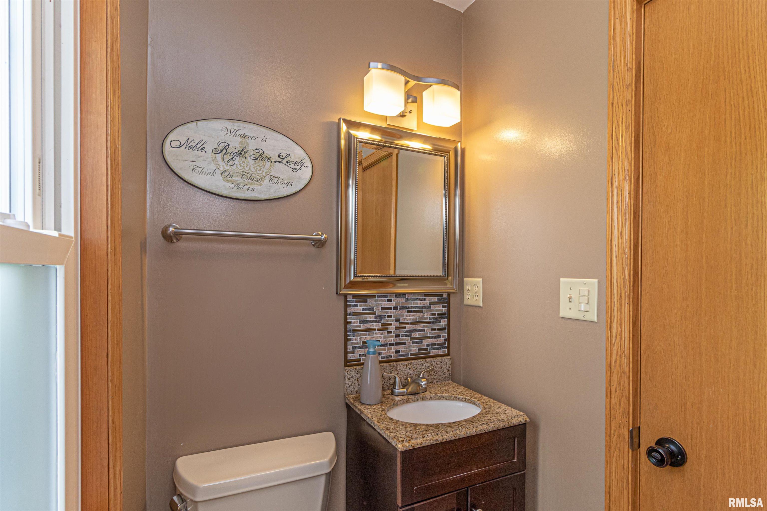 701 East Queenwood Road Morton, IL 61550 - Photo 29 of 57