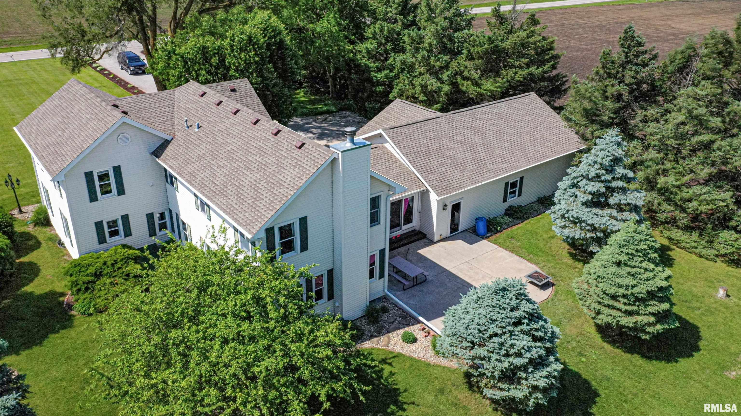 701 East Queenwood Road Morton, IL 61550 - Photo 3 of 57