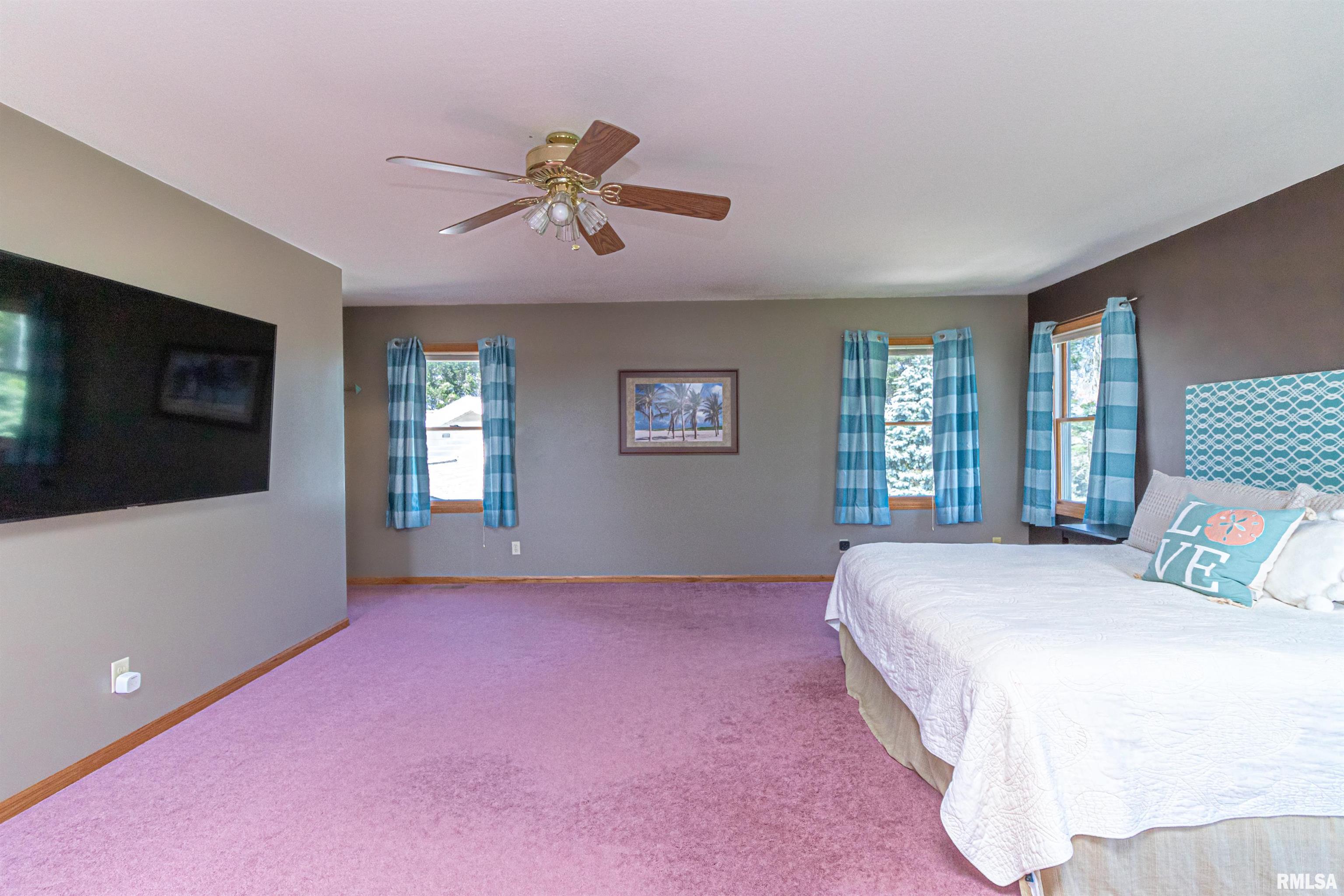 701 East Queenwood Road Morton, IL 61550 - Photo 34 of 57