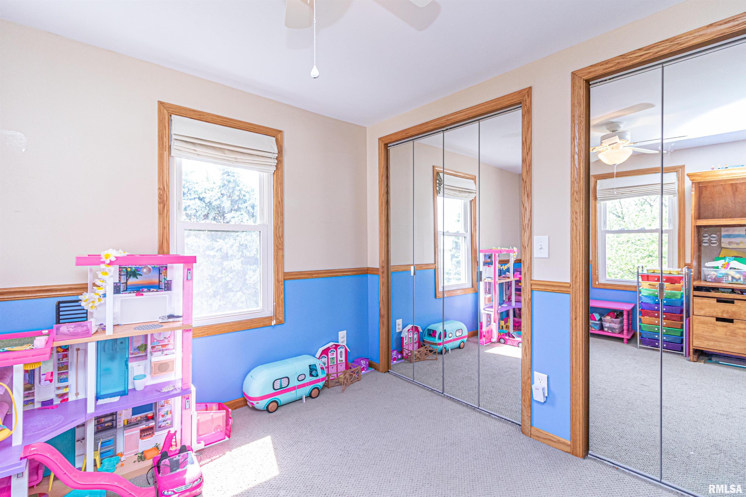 701 East Queenwood Road Morton, IL 61550 - Photo 42 of 57