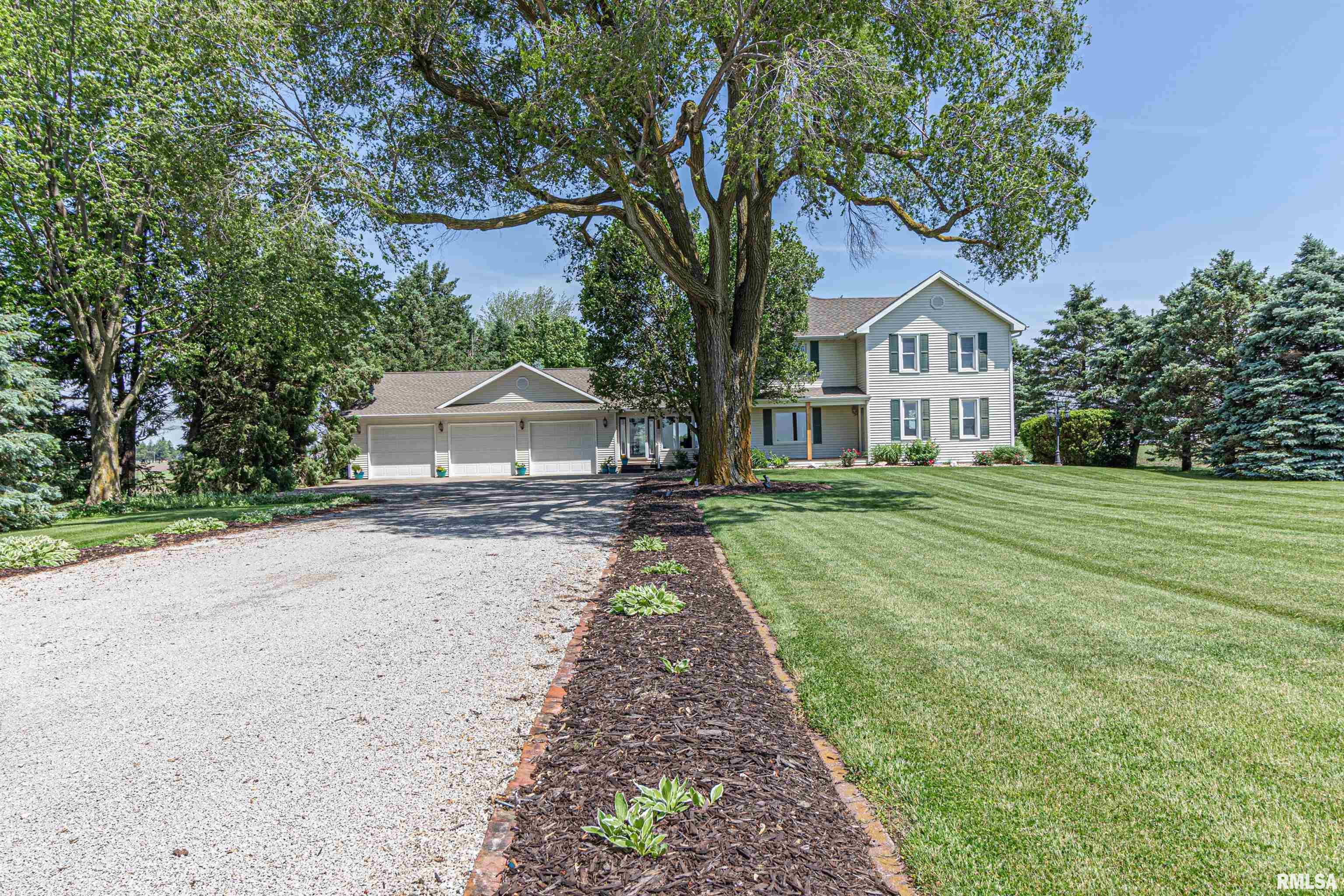701 East Queenwood Road Morton, IL 61550 - Photo 6 of 57