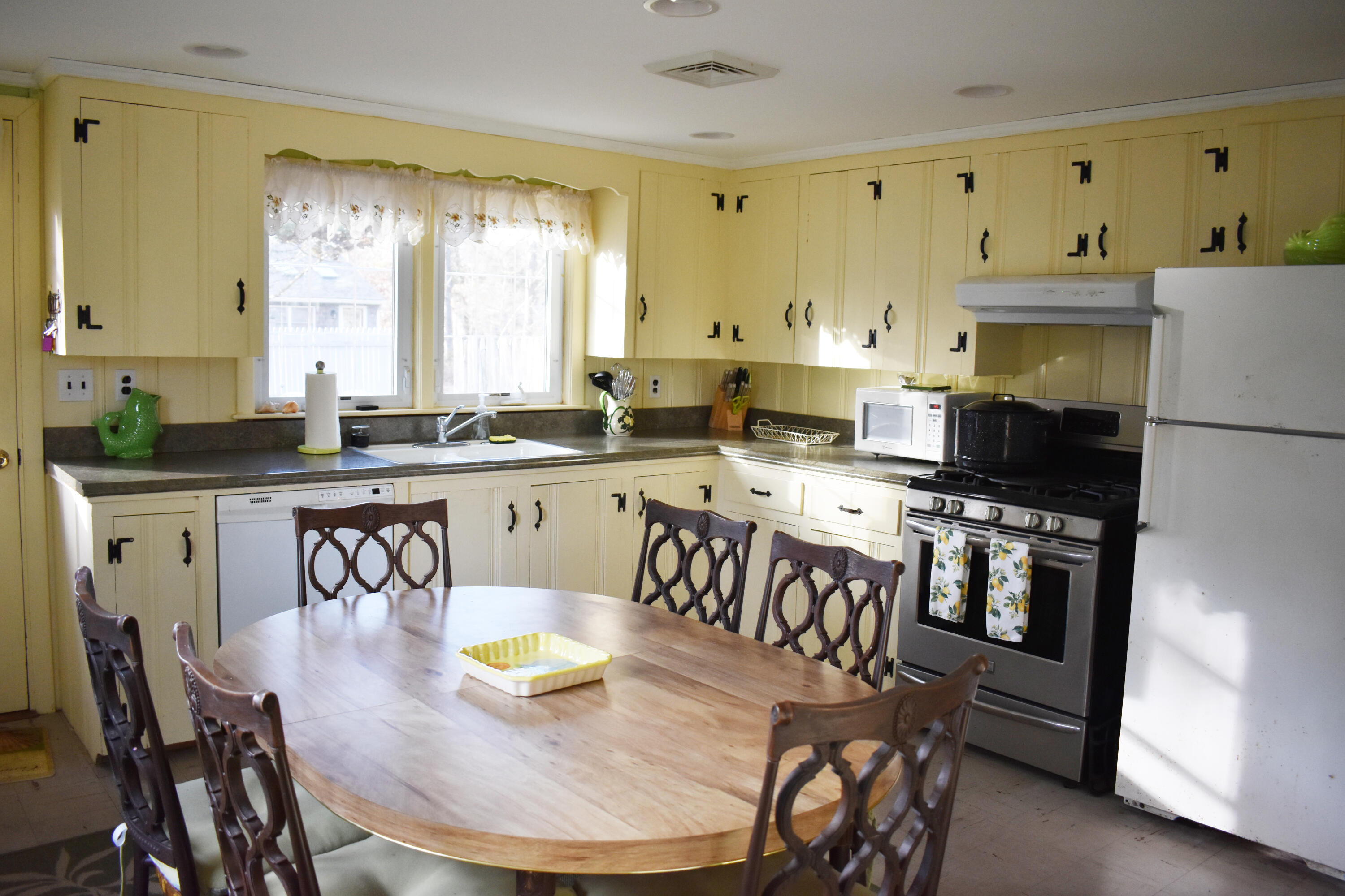 41 Wixon Road Dennis Port, MA 02639 - Photo 6 of 21 DSC_1092