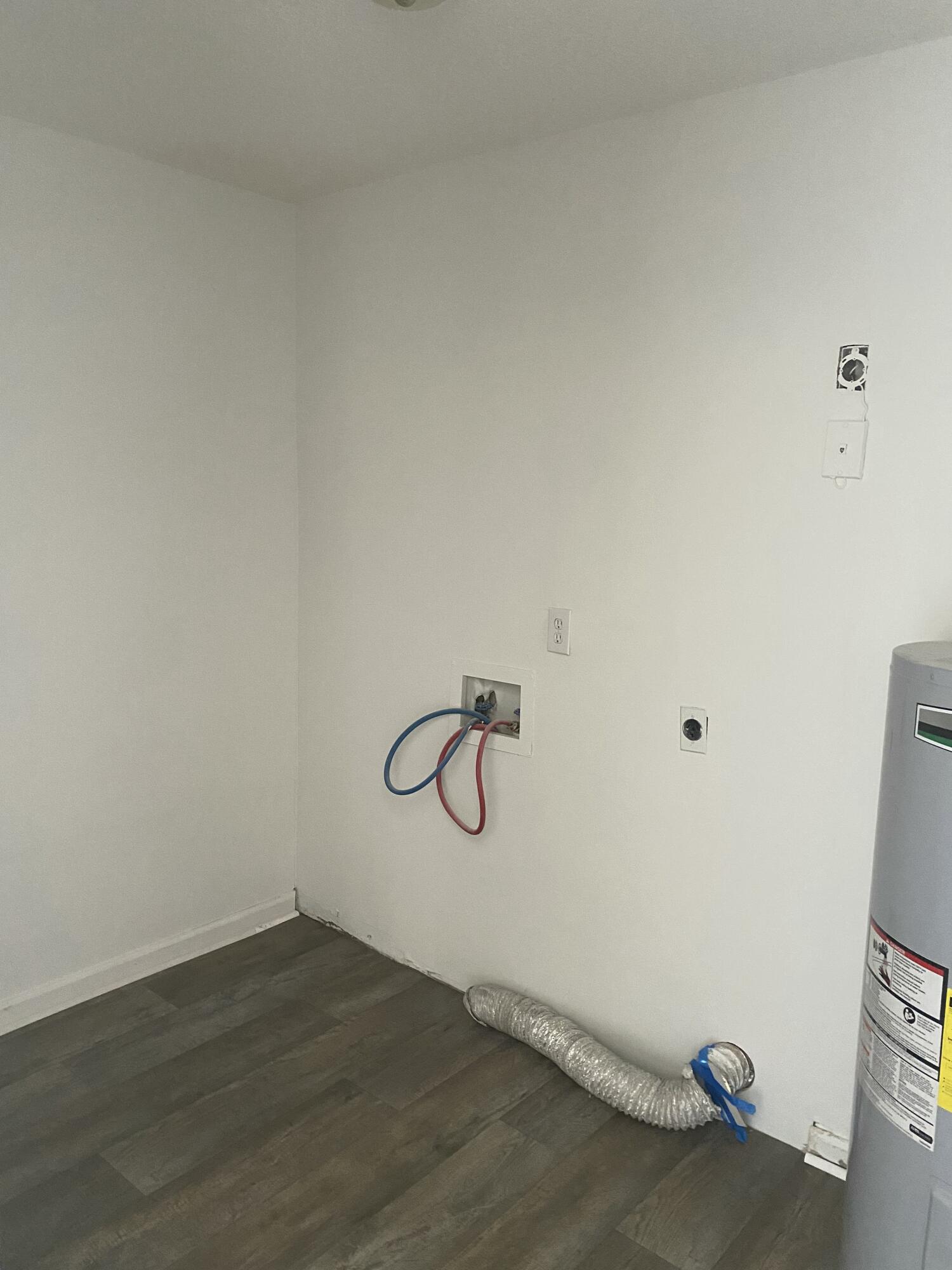 8040 Thelen Street North Charleston, SC 29406 - Photo 13 of 13 IMG_2668