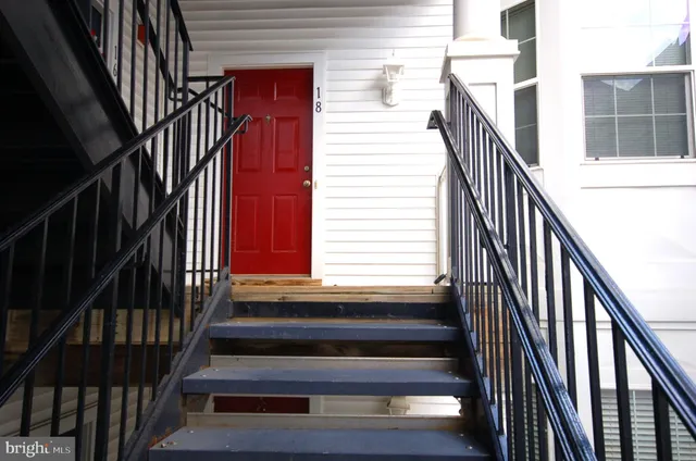 $270,000 | 18 Hawk Rise Lane, Unit 205, Owings Mills, MD 21117