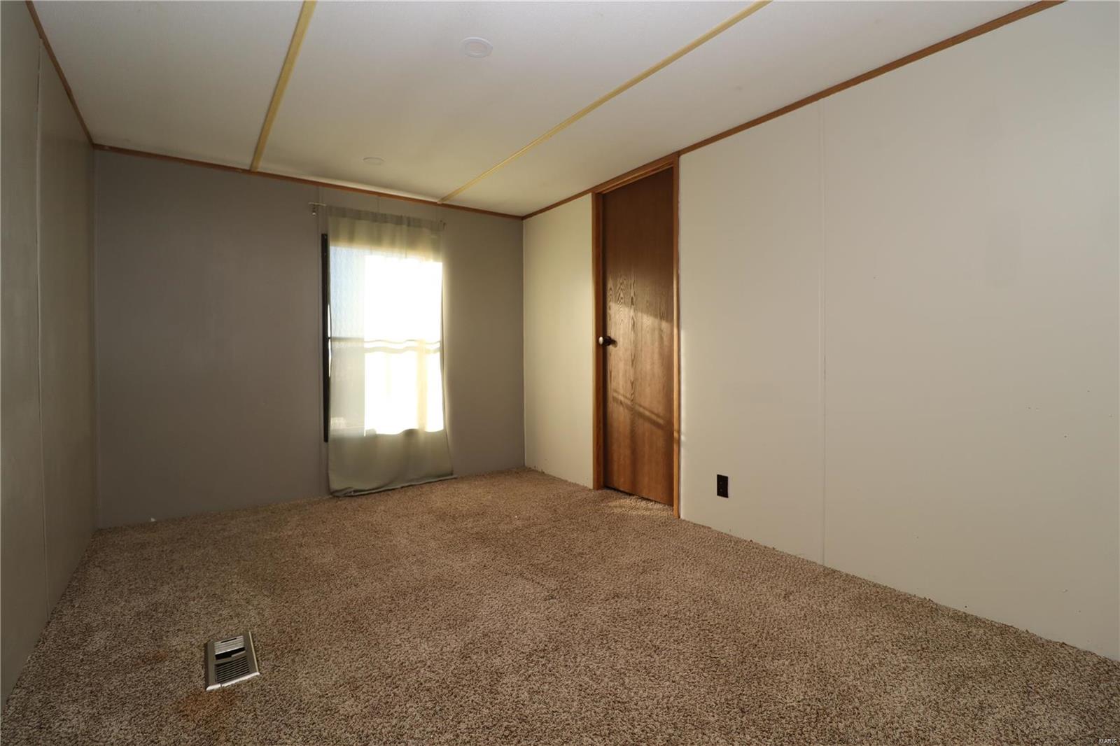 364 Cemetery Road Worden, IL 62097 - Photo 14 of 26