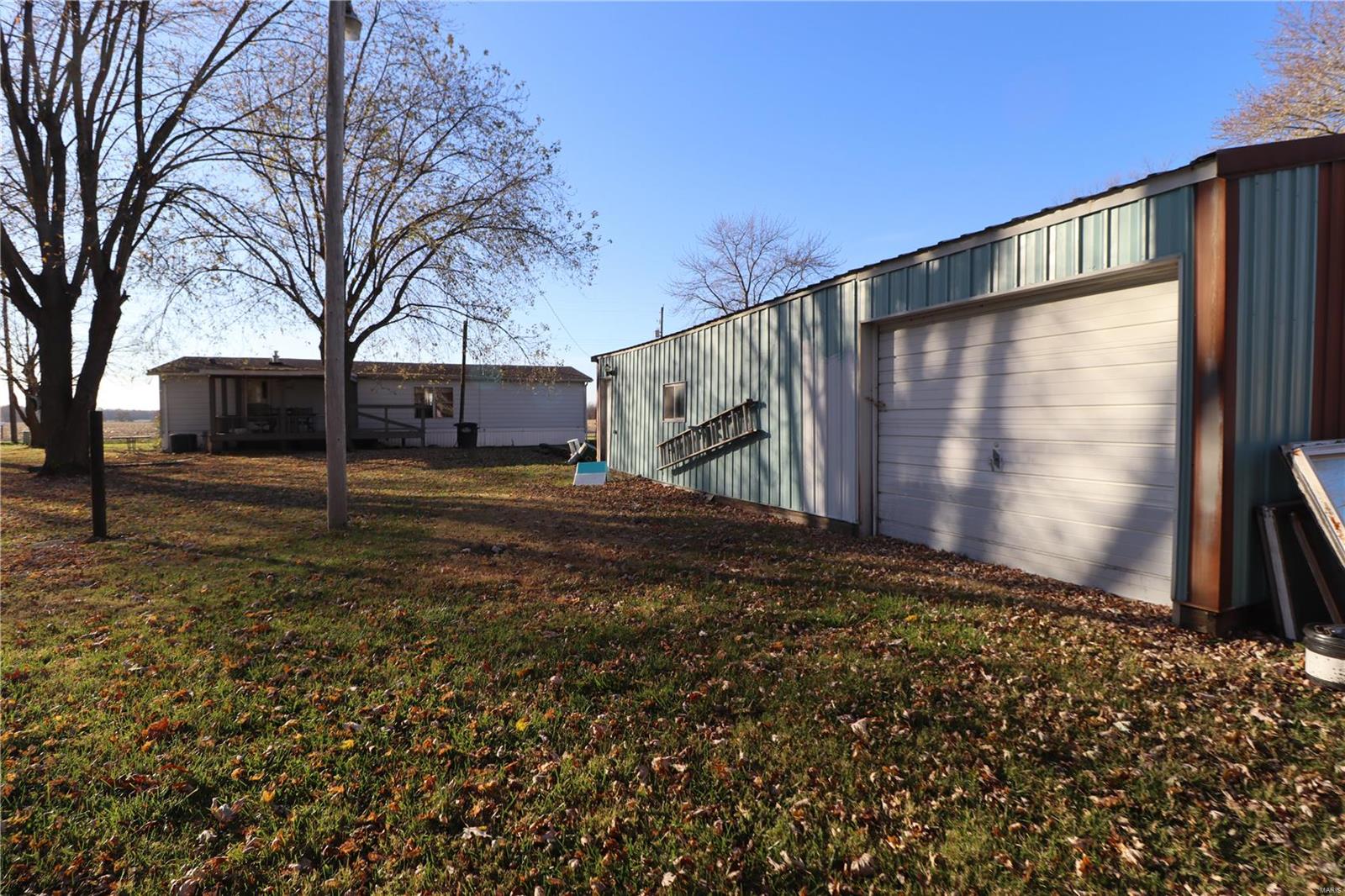 364 Cemetery Road Worden, IL 62097 - Photo 3 of 26