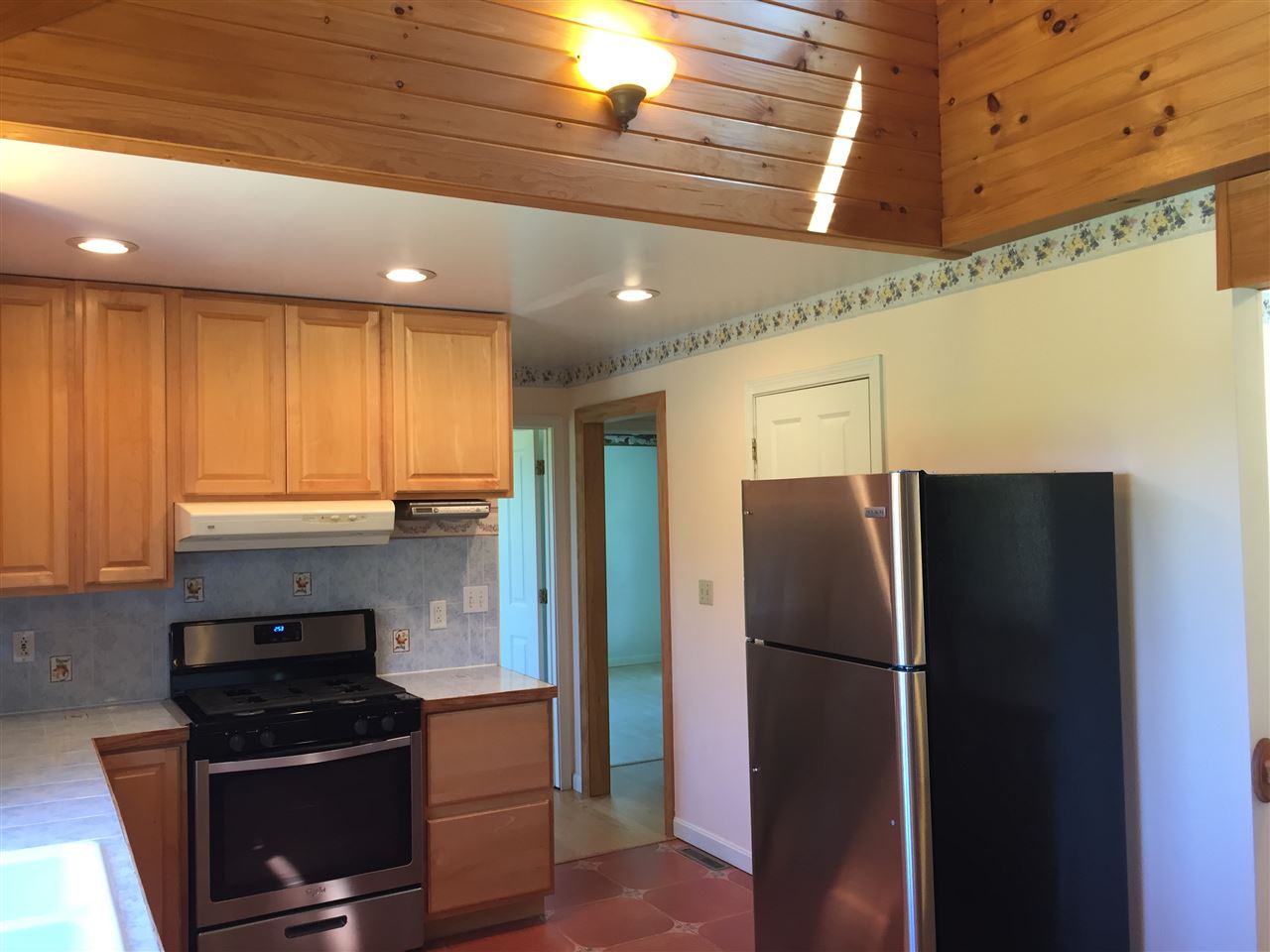 642 High Street Chester, VT 05143 - Photo 5 of 38