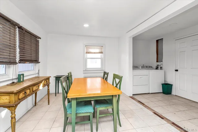 $899,000 | 303 Oak Street, Hempstead, NY 11550