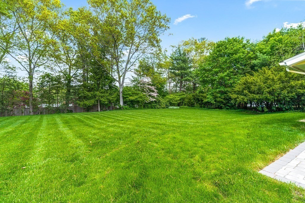 18 Daniels Road Framingham, MA 01701 - Photo 38 of 39 Gallery Image 38