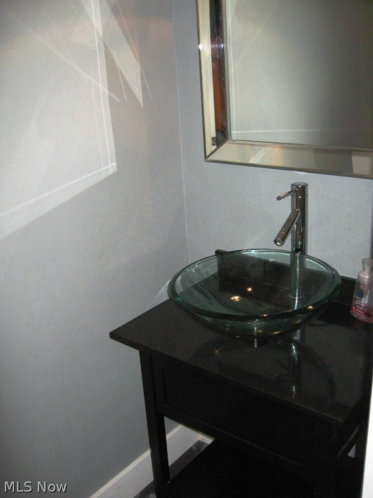 847 Hampton Ridge Drive Akron, OH 44313 - Photo 18 of 23 Gallery Image 18