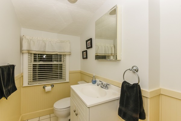 68 Ledgewood Road Dedham, MA 02026 - Photo 16 of 21 Gallery Image 16