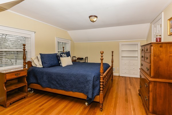 68 Ledgewood Road Dedham, MA 02026 - Photo 17 of 21 Gallery Image 17