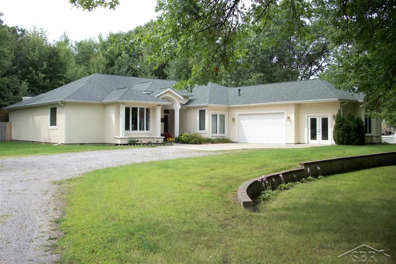 7860 Beaver Road St. Charles, MI 48655 - Photo 1 of 30 31230999.JPG