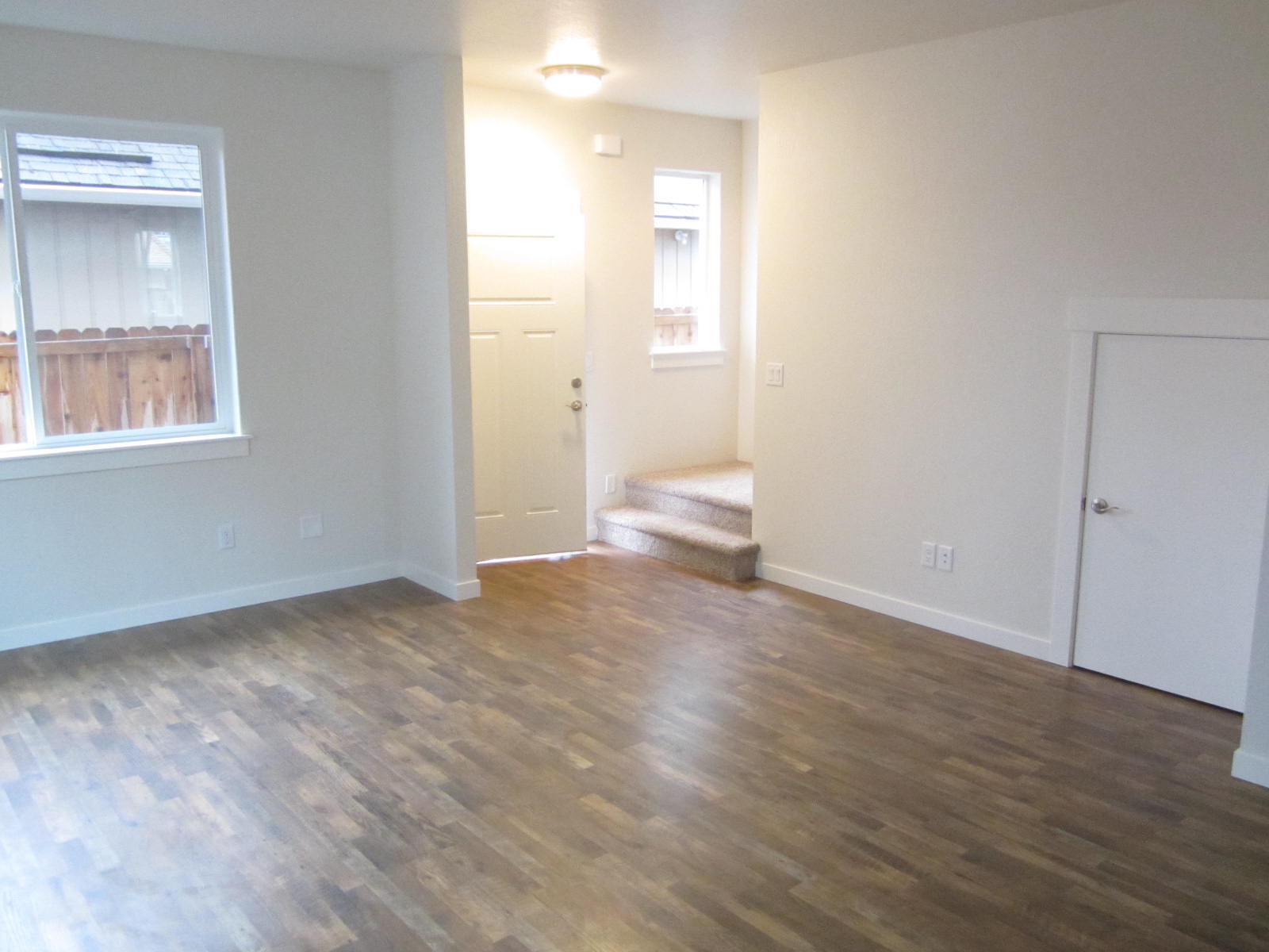215 South C Street Phoenix, OR 97535 - Photo 21 of 23 217 C St For listing (35)