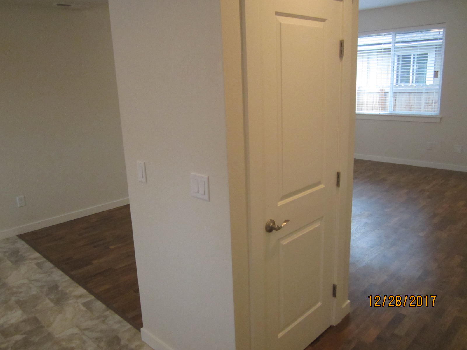 215 South C Street Phoenix, OR 97535 - Photo 10 of 23 217 C St For listing (9)