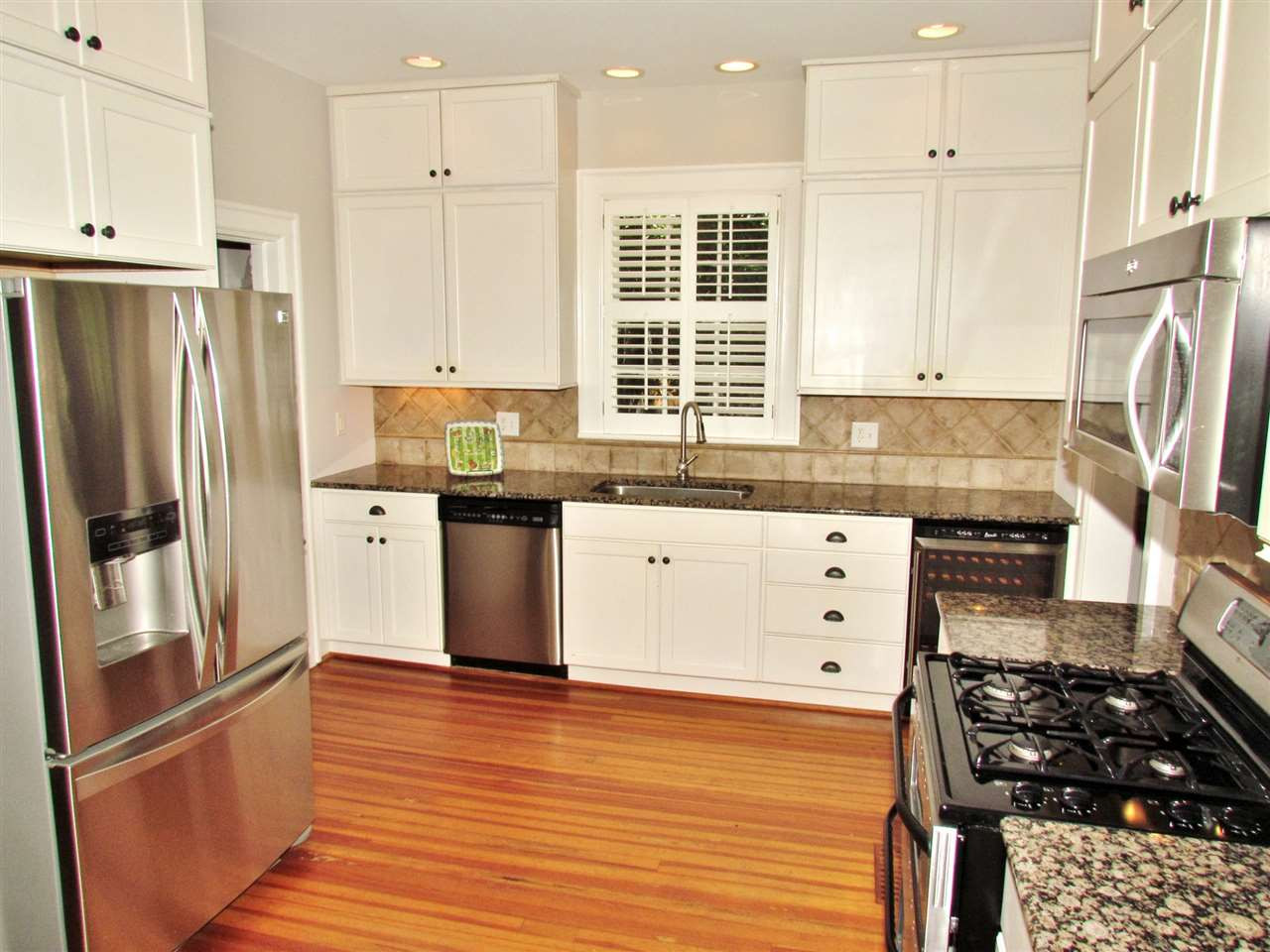 513 Dixie Trail Raleigh, NC 27607 - Photo 9 of 25 Kitchen