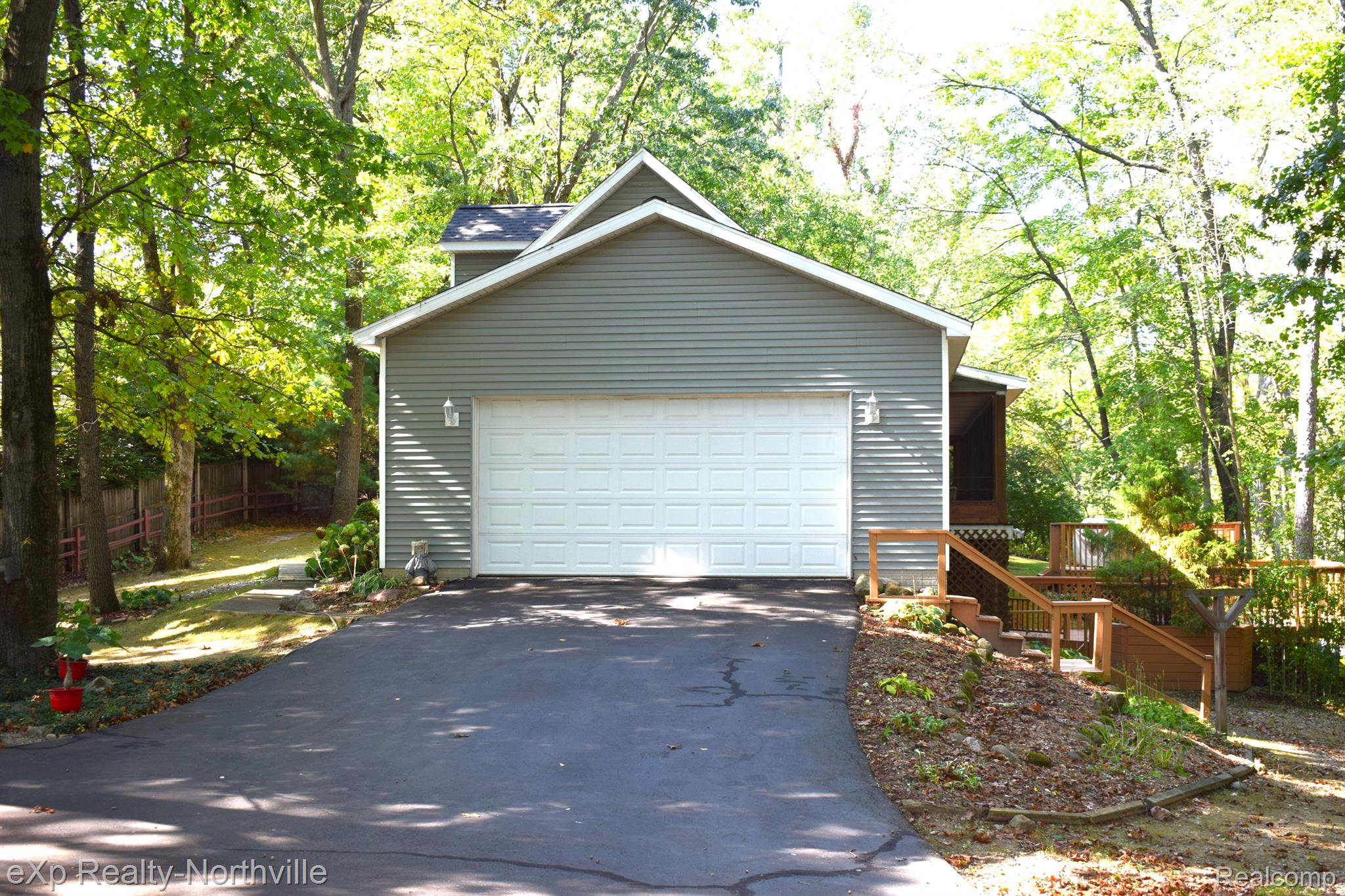 5995 Seymour Road Jackson, MI 49201 - Photo 32 of 43 From side lot line