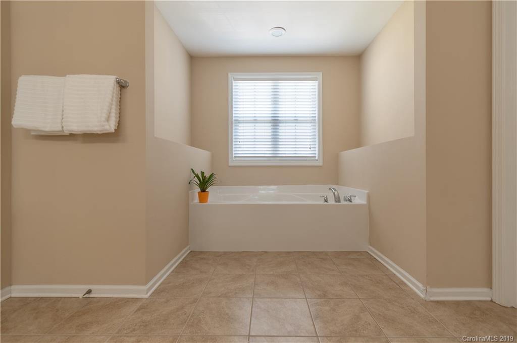 15505 Foreleigh Road Huntersville, NC 28078 - Photo 26 of 37 Gallery Image 26