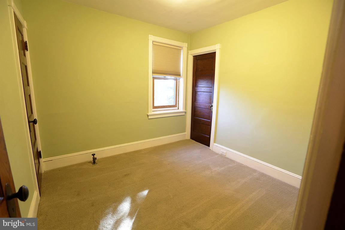1911 Wynnewood Road Philadelphia, PA 19151 - Photo 18 of 29 3rd Floor Bedroom