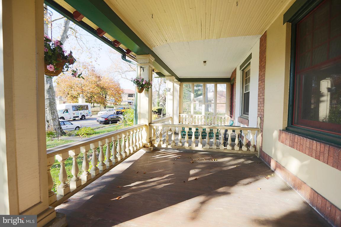 1911 Wynnewood Road Philadelphia, PA 19151 - Photo 3 of 29 Front Porch