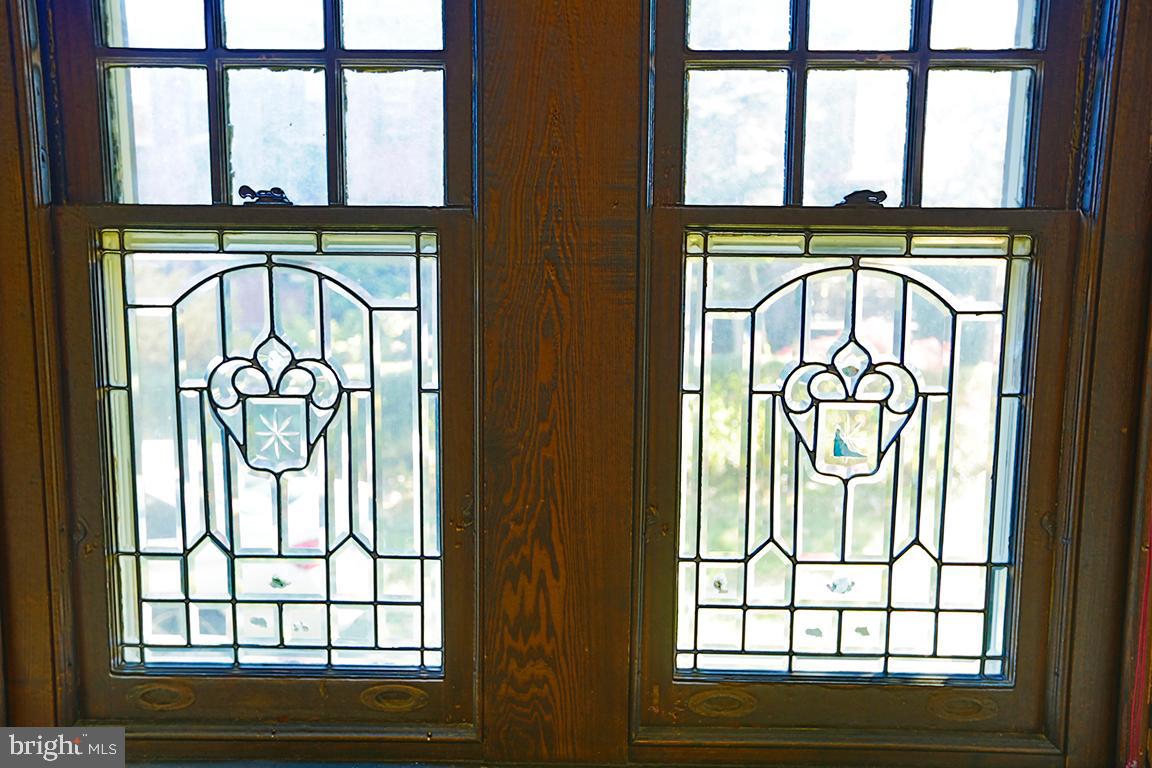 1911 Wynnewood Road Philadelphia, PA 19151 - Photo 28 of 29 Decorative Windows