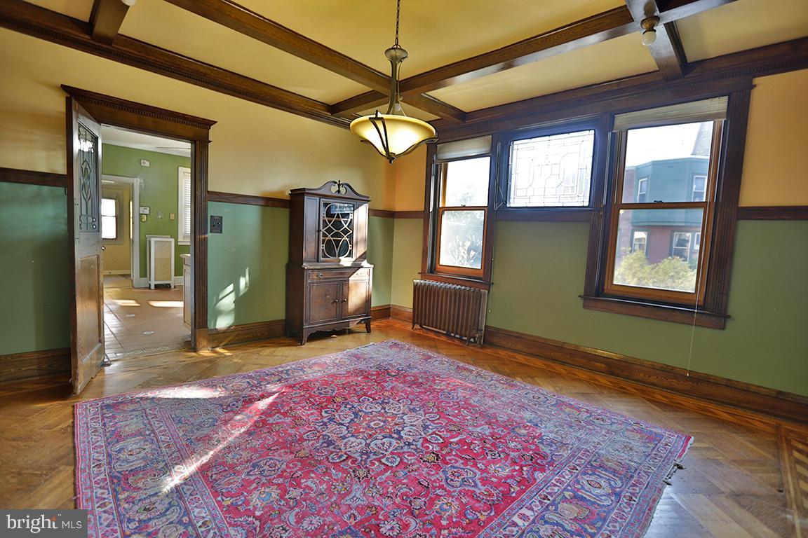 1911 Wynnewood Road Philadelphia, PA 19151 - Photo 8 of 29 Dining Room