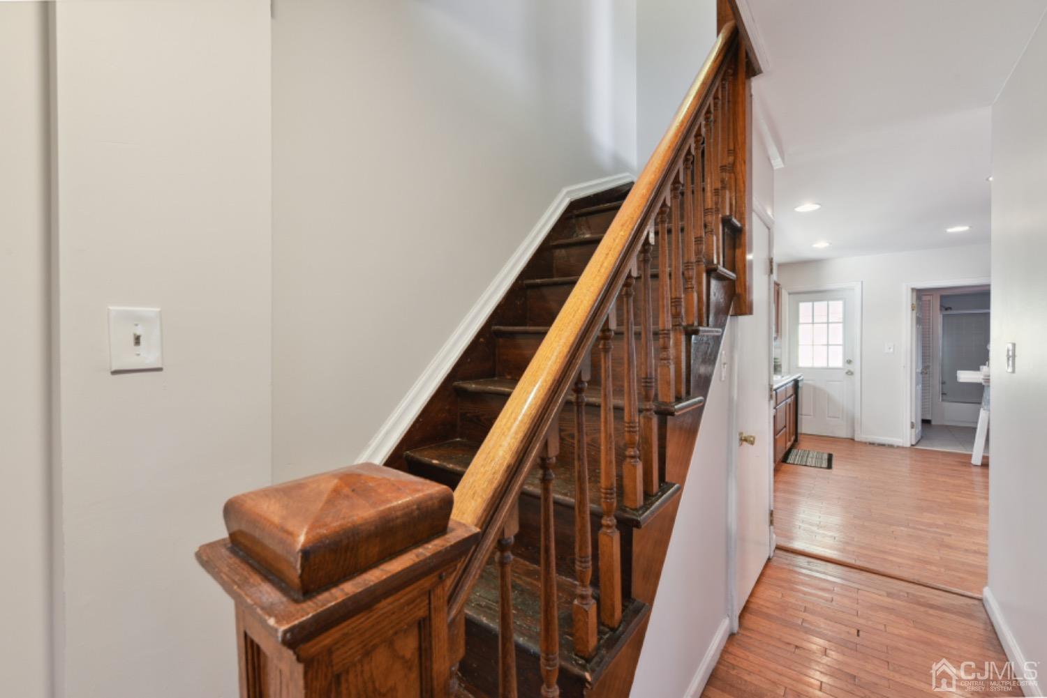 711 Old Post Road Edison, NJ 08817 - Photo 11 of 27 a view of an entryway
