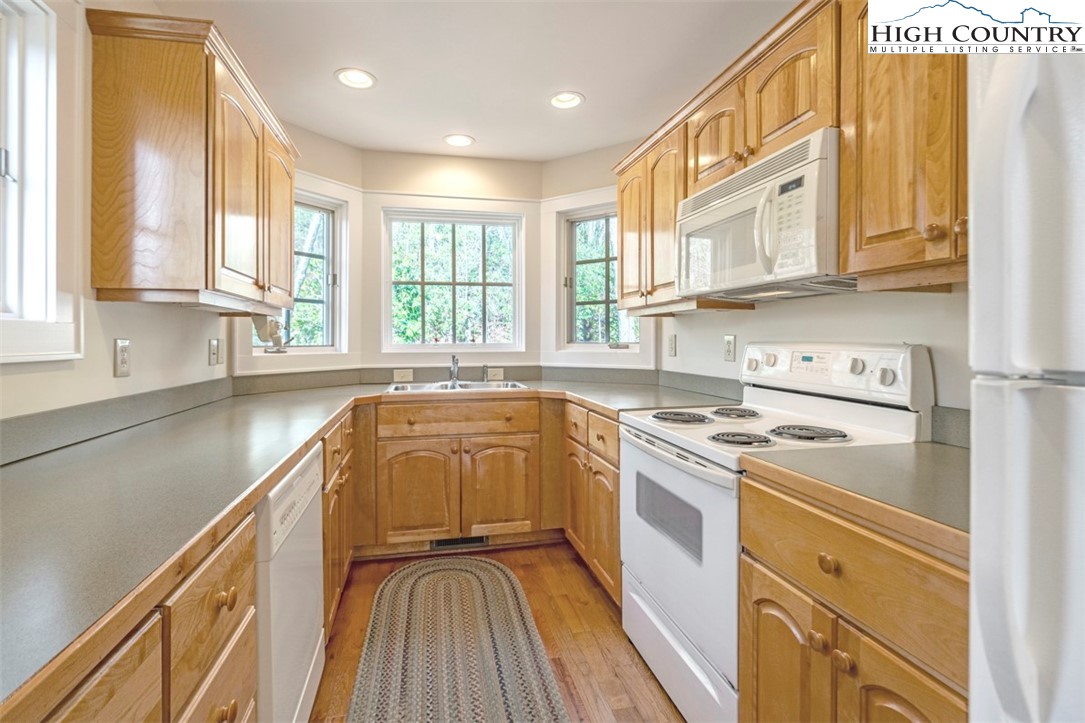 143 Wind Chime Lane, Unit 5B Boone, NC 28607 - Photo 14 of 44 Gallery Image 14