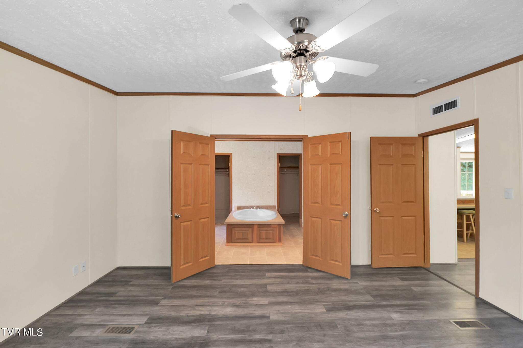 422 Old Tram Road Saltville, VA 24370 - Photo 13 of 35 16-web-or-mls-422-old-tram-rd