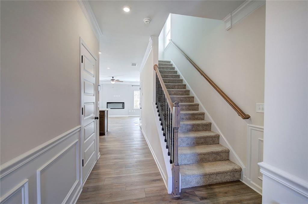 401 Perth Drive Cartersville, GA 30121 - Photo 2 of 37