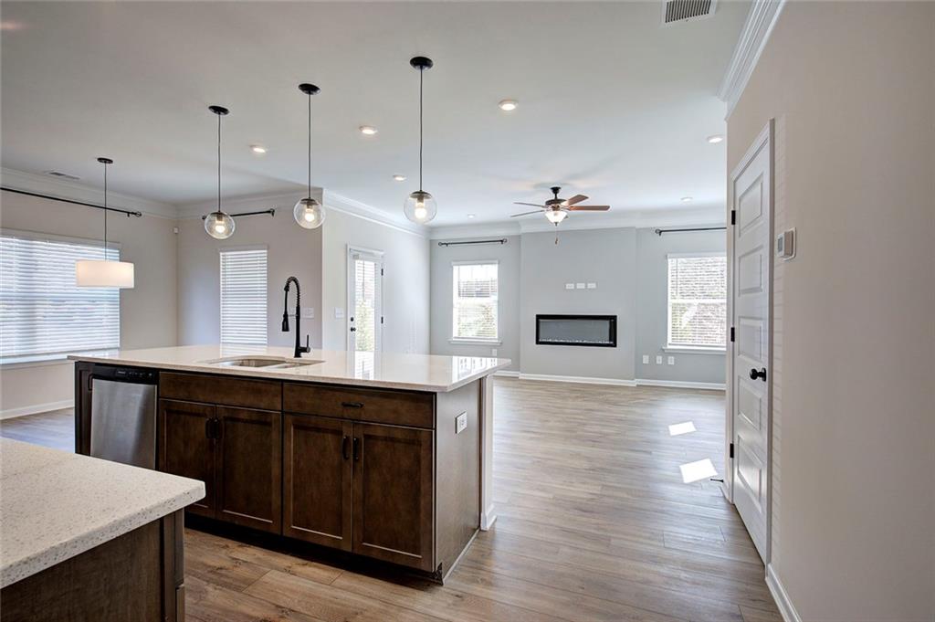 401 Perth Drive Cartersville, GA 30121 - Photo 3 of 37