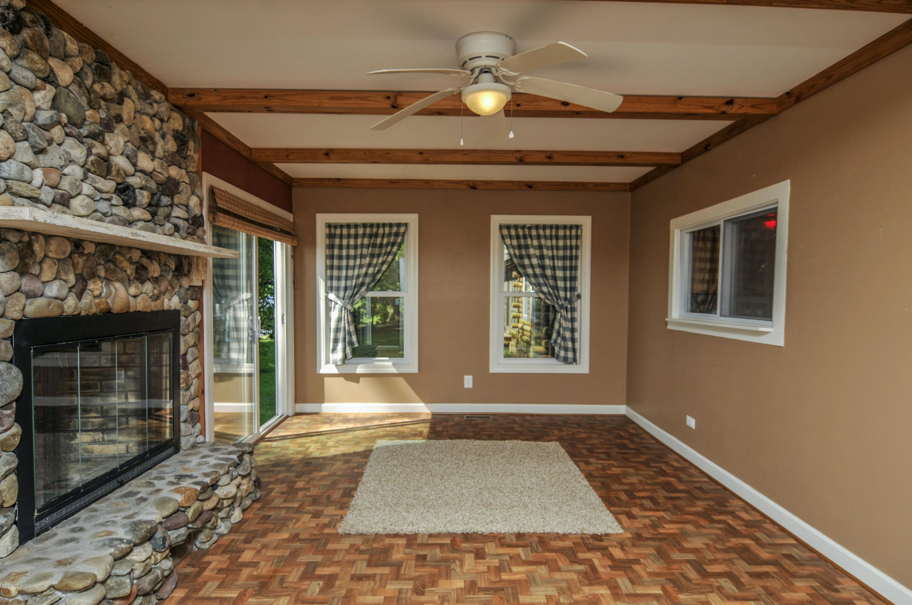 22 South Teachs Point Road Bath, NC 27808 - Photo 11 of 53 stills0005800001