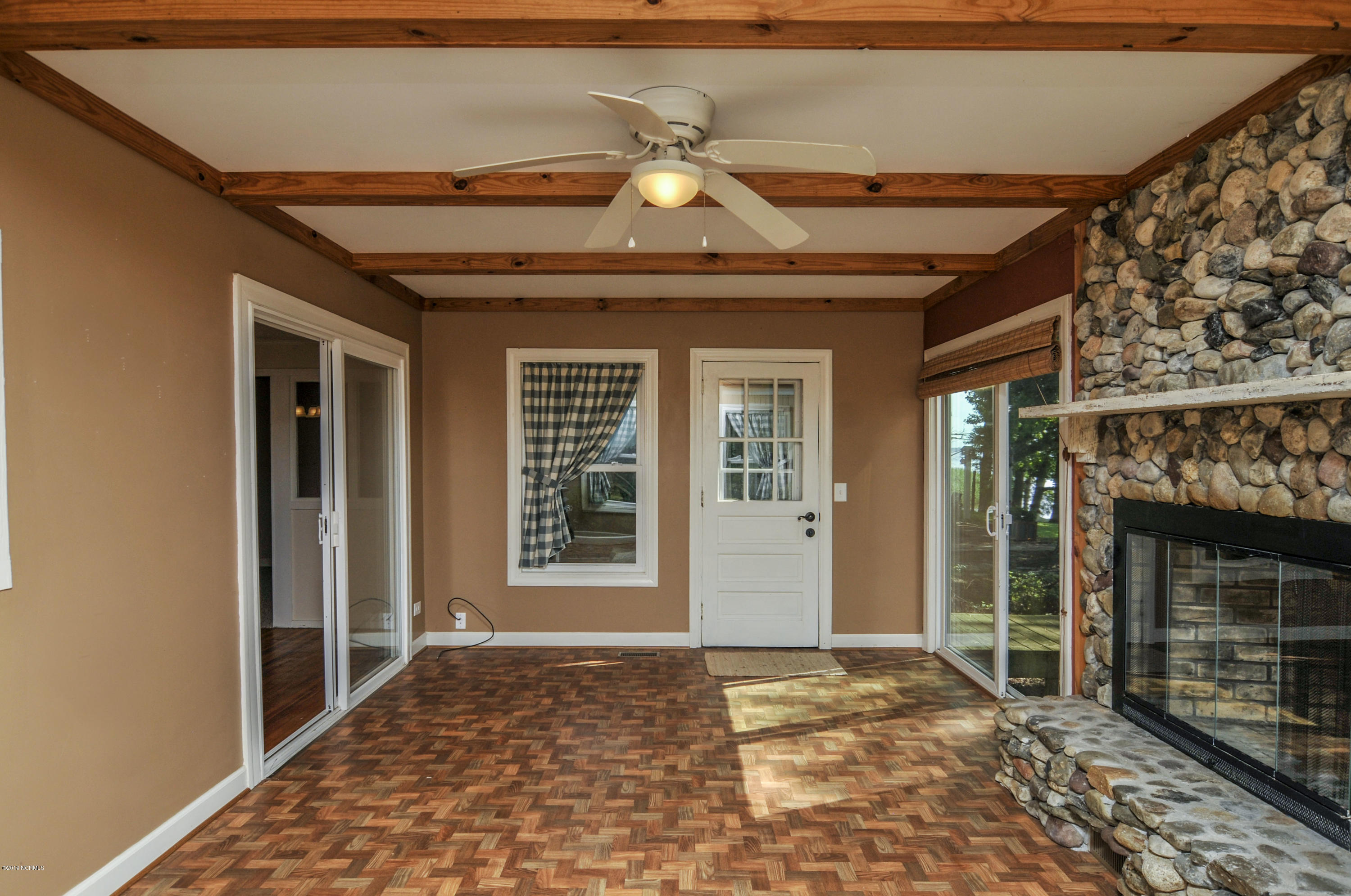 22 South Teachs Point Road Bath, NC 27808 - Photo 10 of 53 stills0005700001