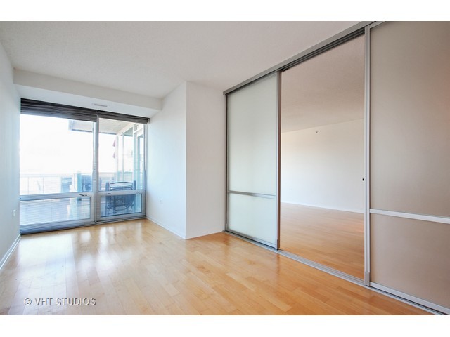 800 Elgin Road, Unit 1317 Evanston, IL 60201 - Photo 8 of 10