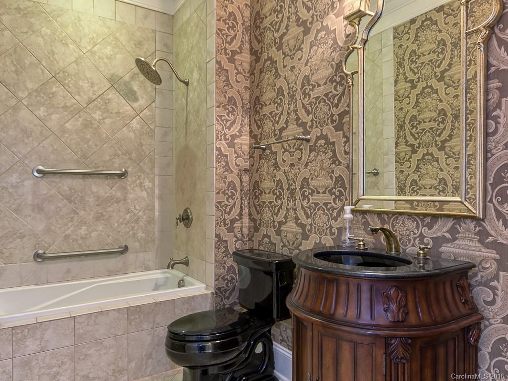 2823 Providence Road, Unit 136 Charlotte, NC 28211 - Photo 14 of 22 Gallery Image 14
