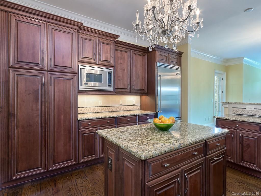 2823 Providence Road, Unit 136 Charlotte, NC 28211 - Photo 7 of 22 Gallery Image 7