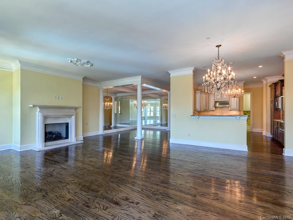 2823 Providence Road, Unit 136 Charlotte, NC 28211 - Photo 9 of 22 Gallery Image 9