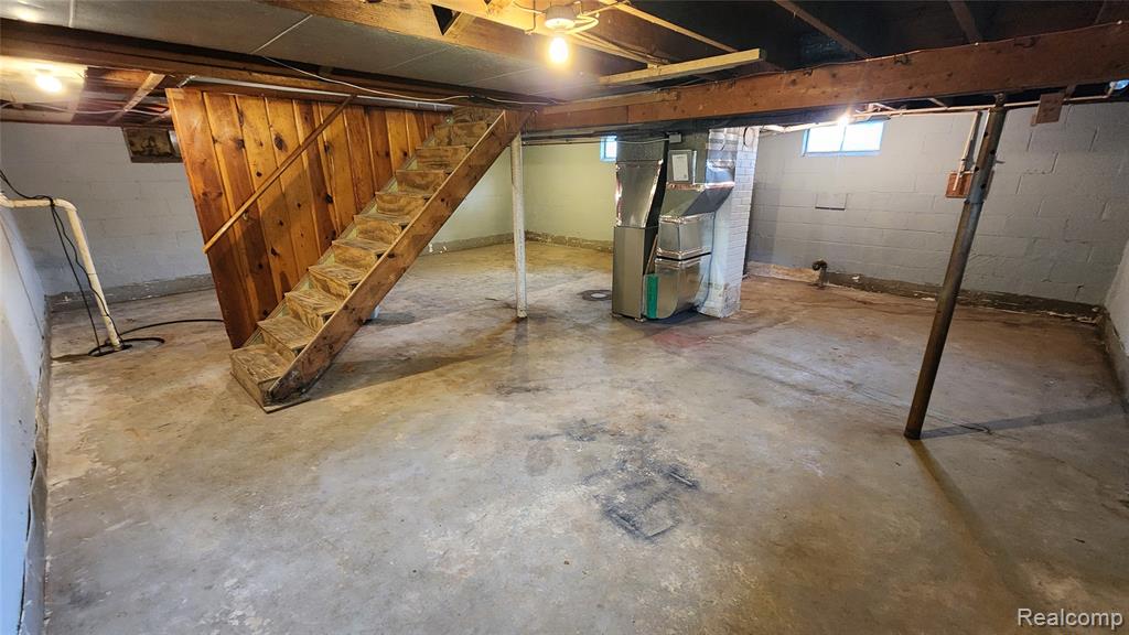 1233 Coldwater Road Flint, MI 48505 - Photo 15 of 22