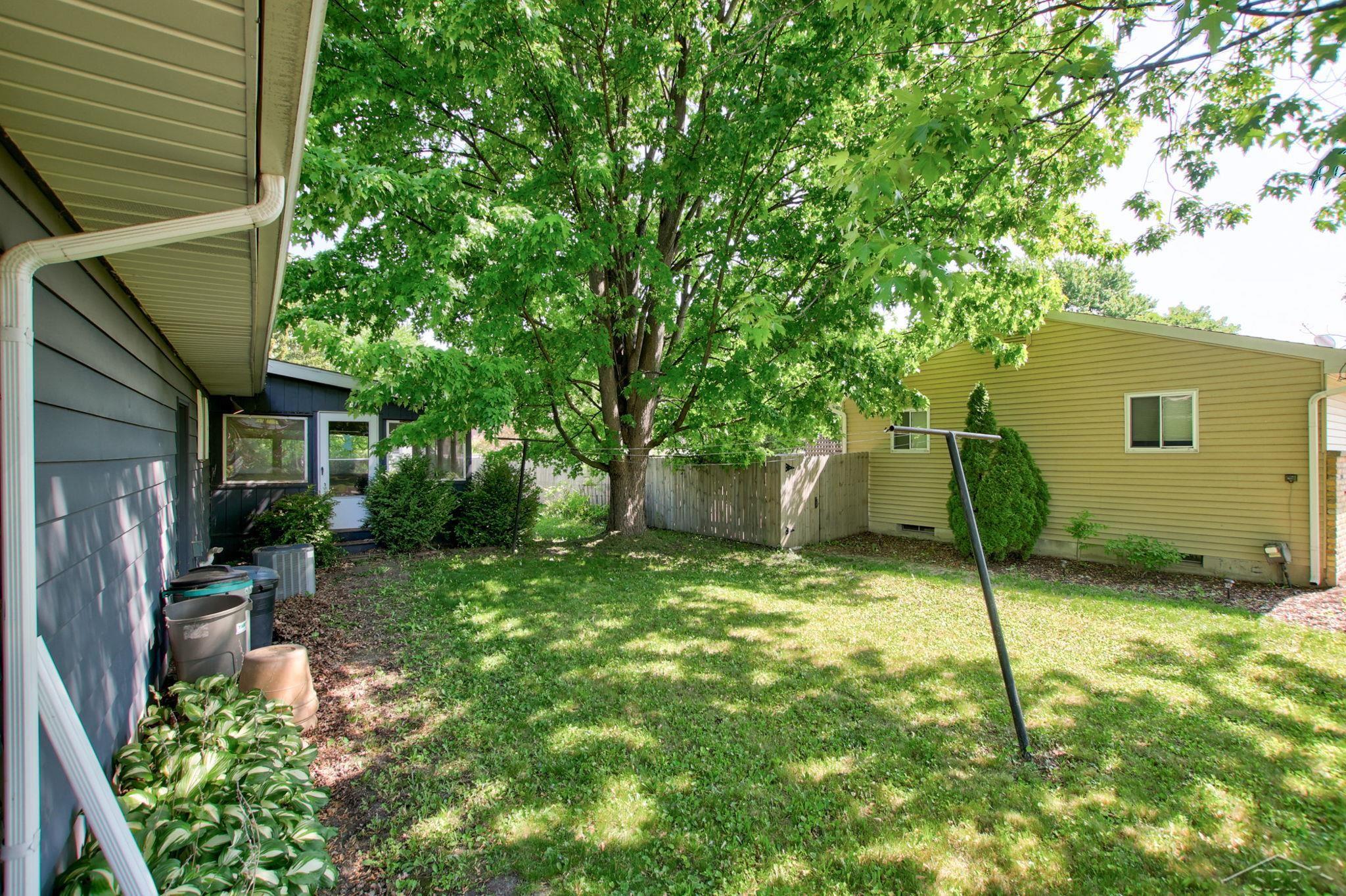 4440 Sherman Road Saginaw, MI 48604 - Photo 30 of 32 50110829-29.JPG