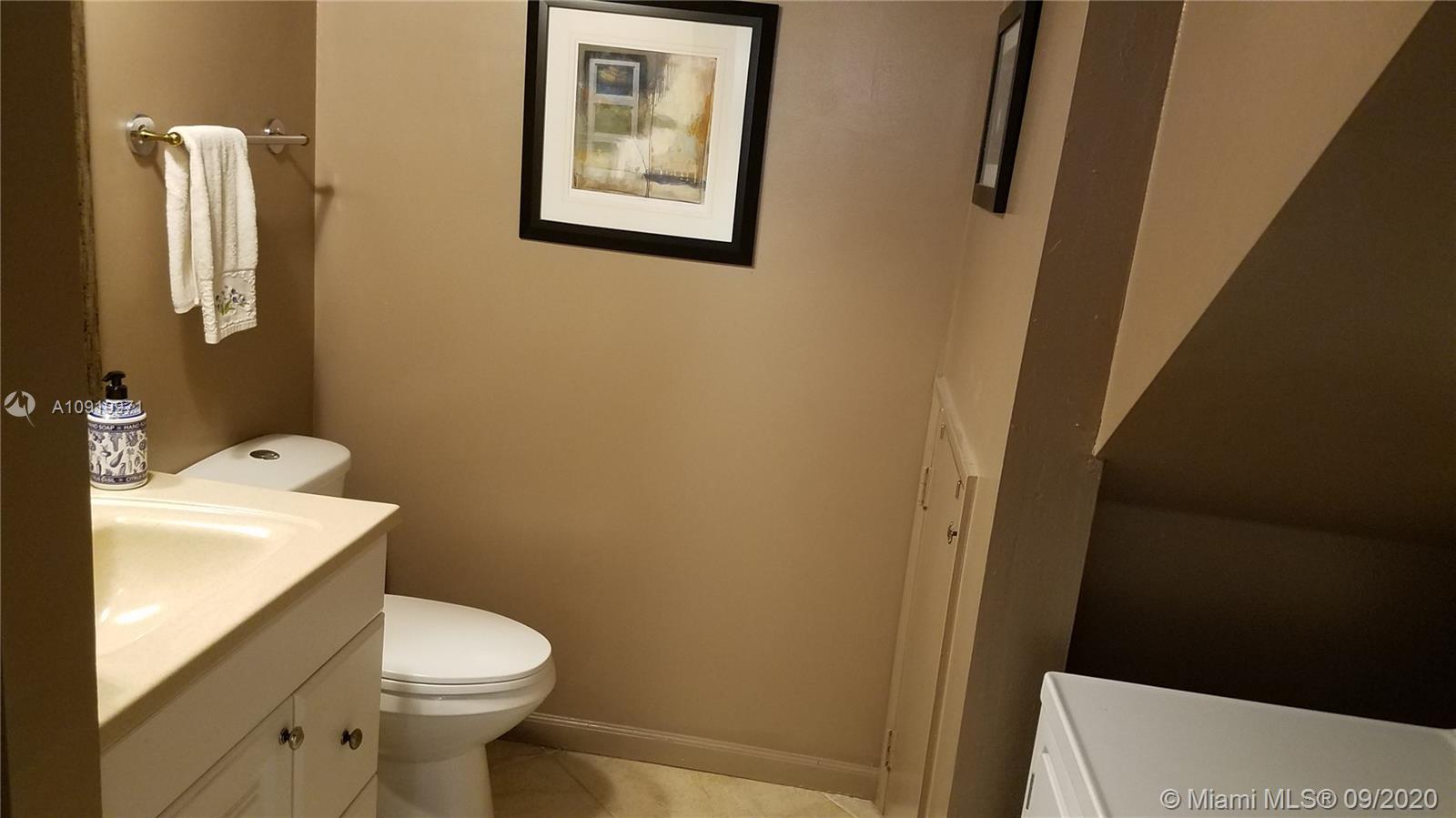 825 Center Street, Unit 36A Jupiter, FL 33458 - Photo 11 of 31