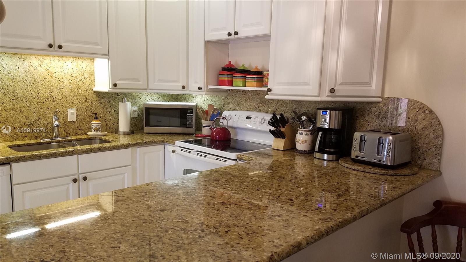 825 Center Street, Unit 36A Jupiter, FL 33458 - Photo 6 of 31