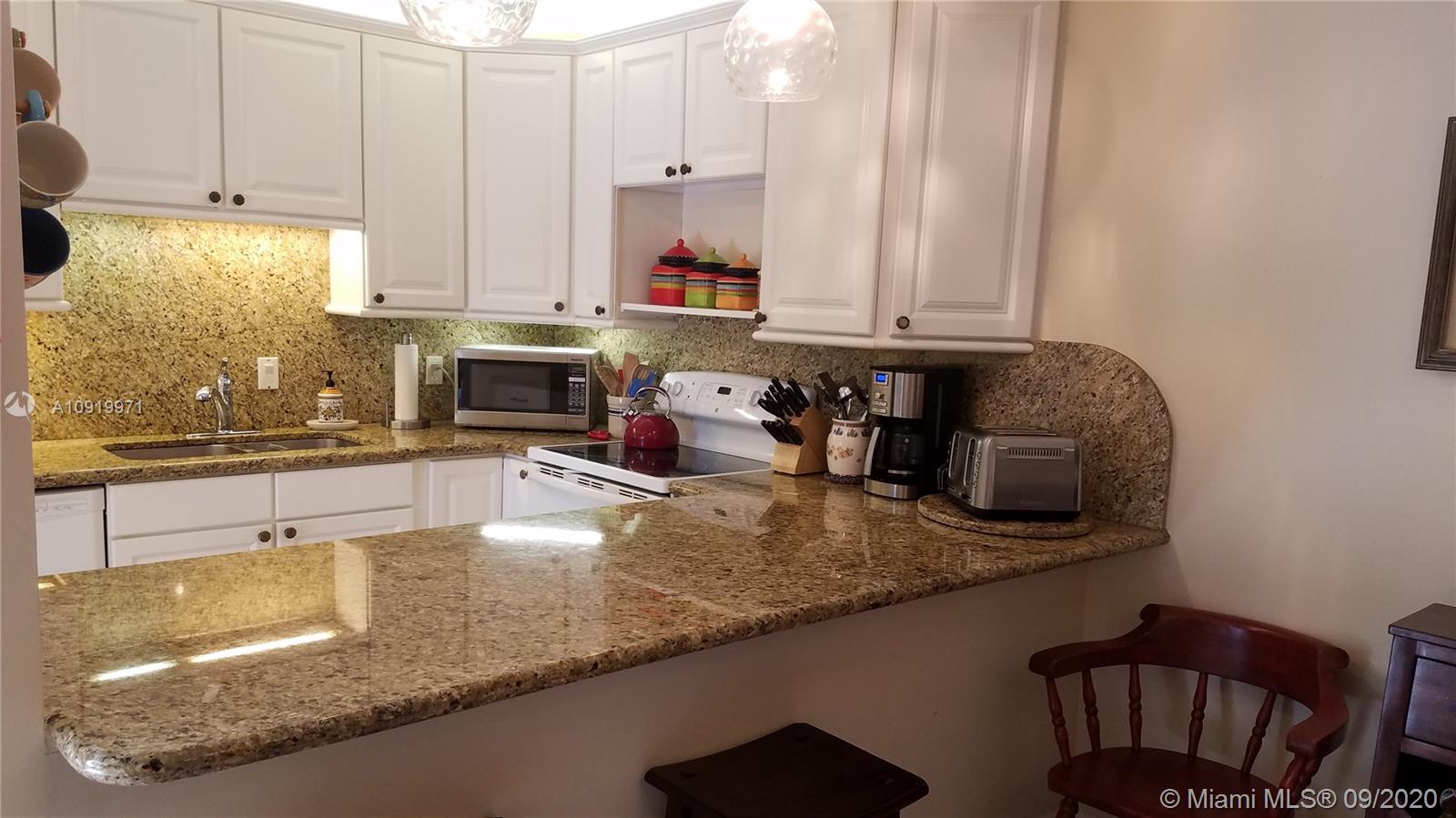 825 Center Street, Unit 36A Jupiter, FL 33458 - Photo 9 of 31