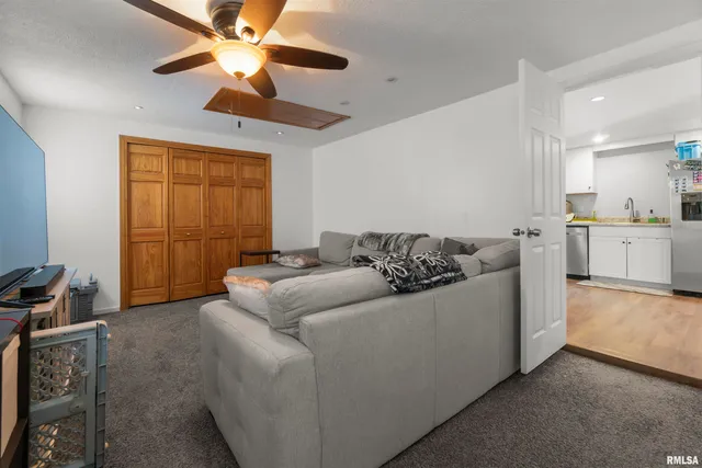 $139,900 | 213 North Eisele Drive, Peoria, IL 61604