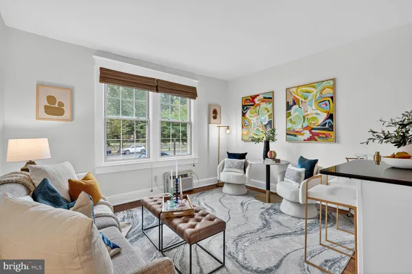 $2,600 | 3026 Wisconsin Avenue Northwest, Unit 102, Washington, DC 20016