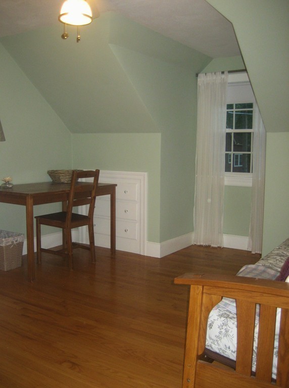 229 Chalmers Street Springfield, MA 01118 - Photo 14 of 21