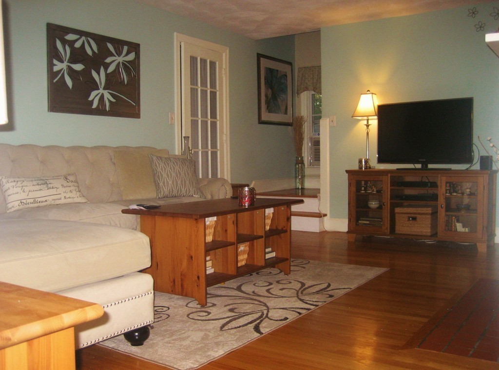 229 Chalmers Street Springfield, MA 01118 - Photo 2 of 21