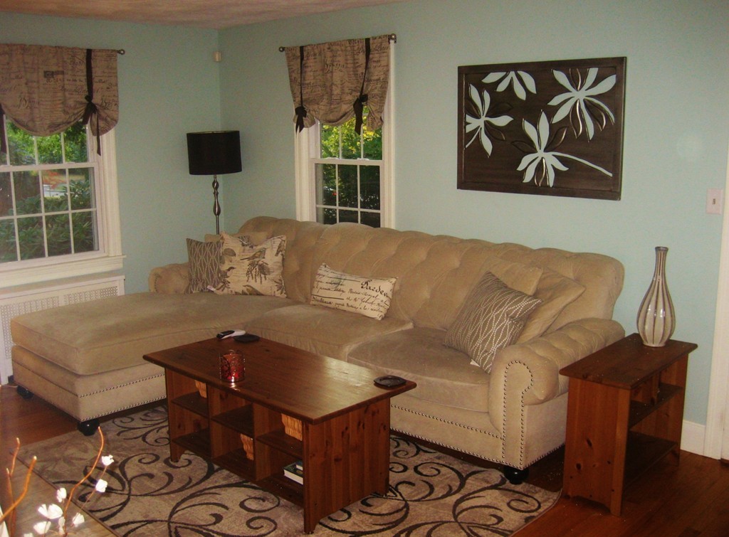 229 Chalmers Street Springfield, MA 01118 - Photo 4 of 21